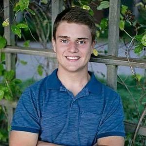 Meet your Posher, Max